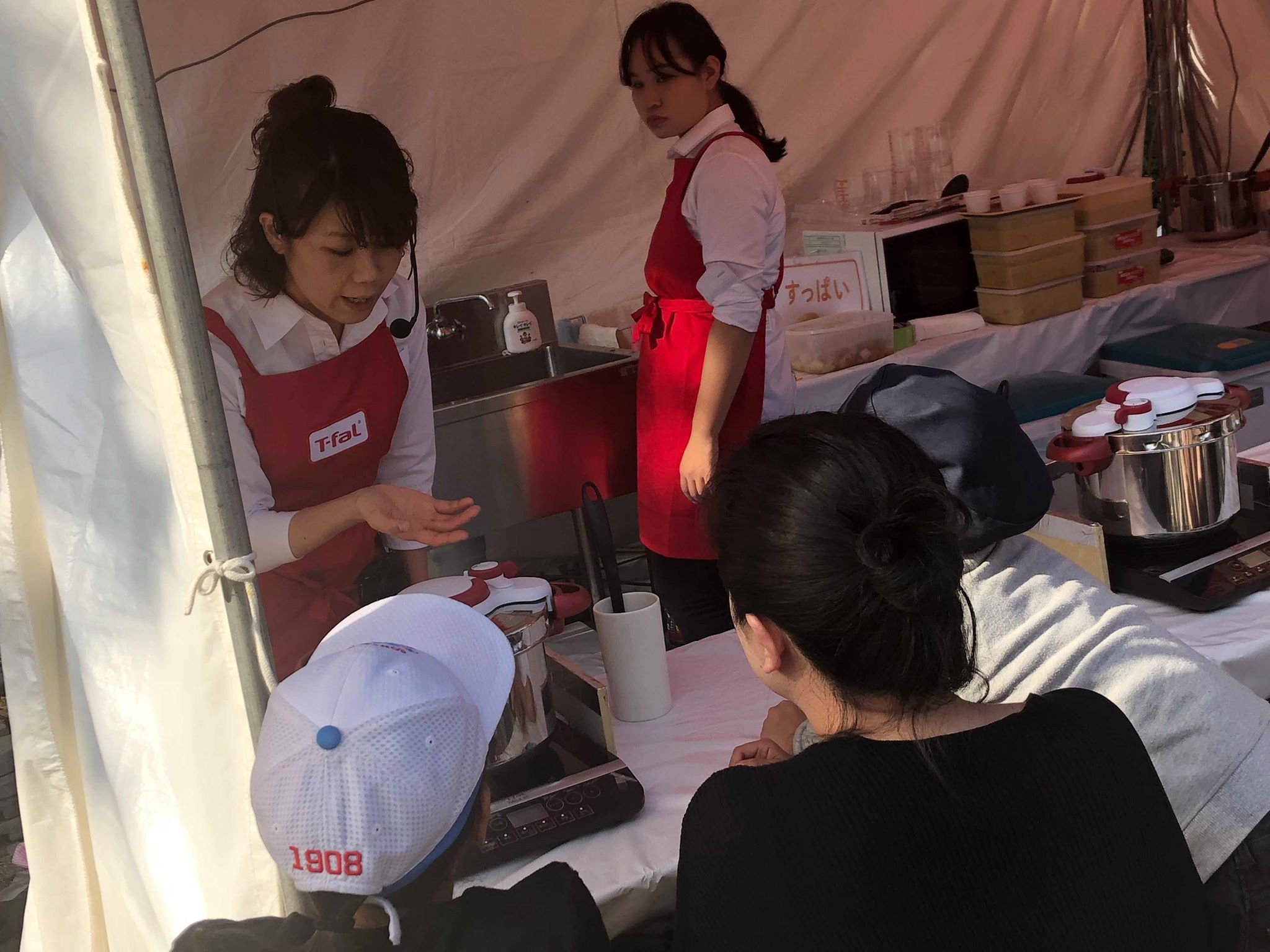 News詳細 お仕事レポート 41 株式会社グループセブ ジャパン様 イベントでの調理デモンストレーション業務